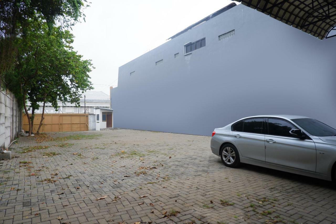 Hotel Pelangi Indah Semarang Exterior foto